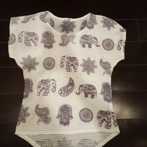 Soft, Intricate Tee 🐘